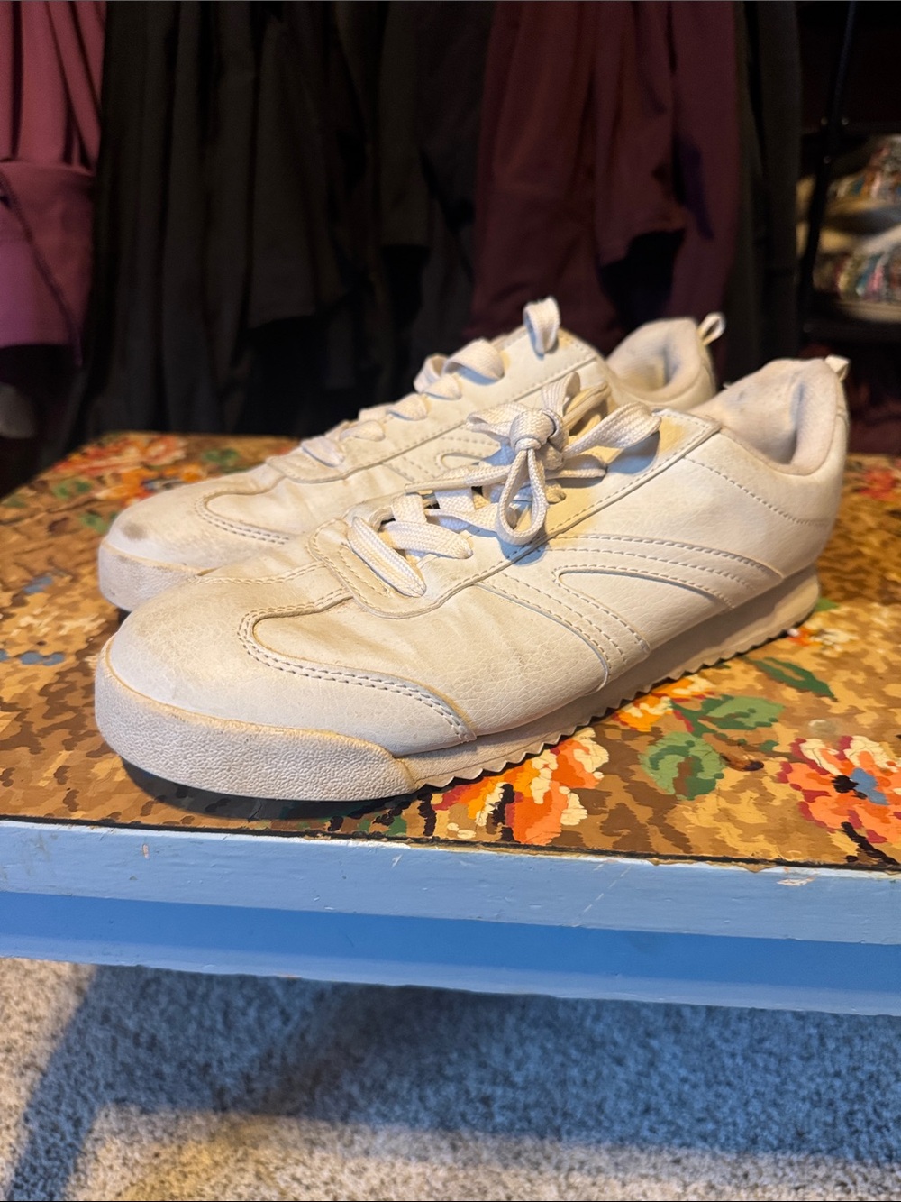 Danskin Men's Athletic Lace-Up Sneakers in Off-White